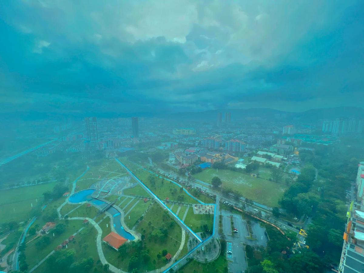 Sunway Velocity Mrt Lrt Premium Family Kuala Lumpur