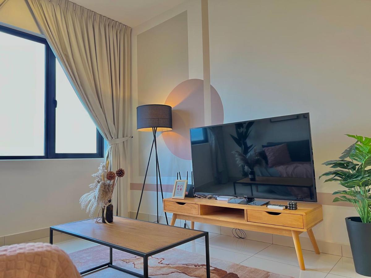Sunway Velocity Mrt Lrt Premium Family * Kuala Lumpur