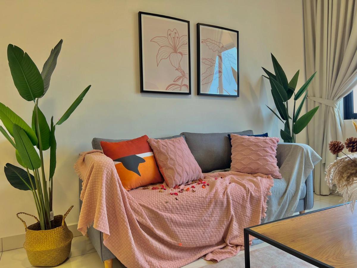 Sunway Velocity Mrt Lrt Premium Family Appartement