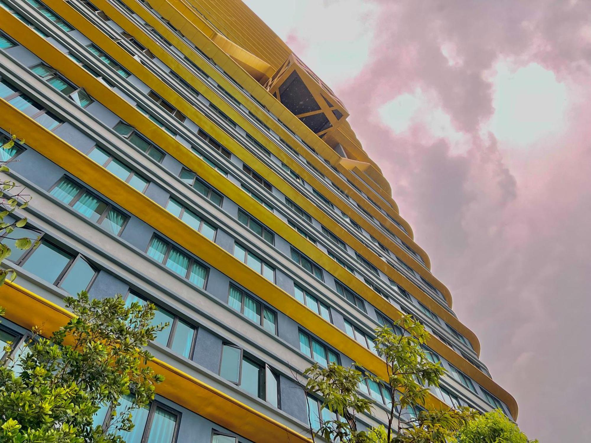Sunway Velocity Mrt Lrt Premium Family Kuala Lumpur