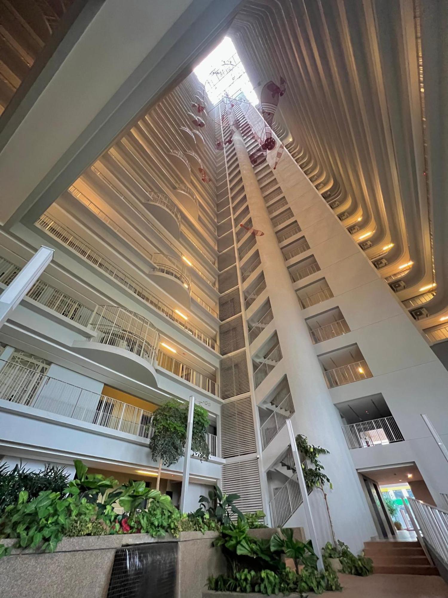 Sunway Velocity Mrt Lrt Premium Family * Kuala Lumpur