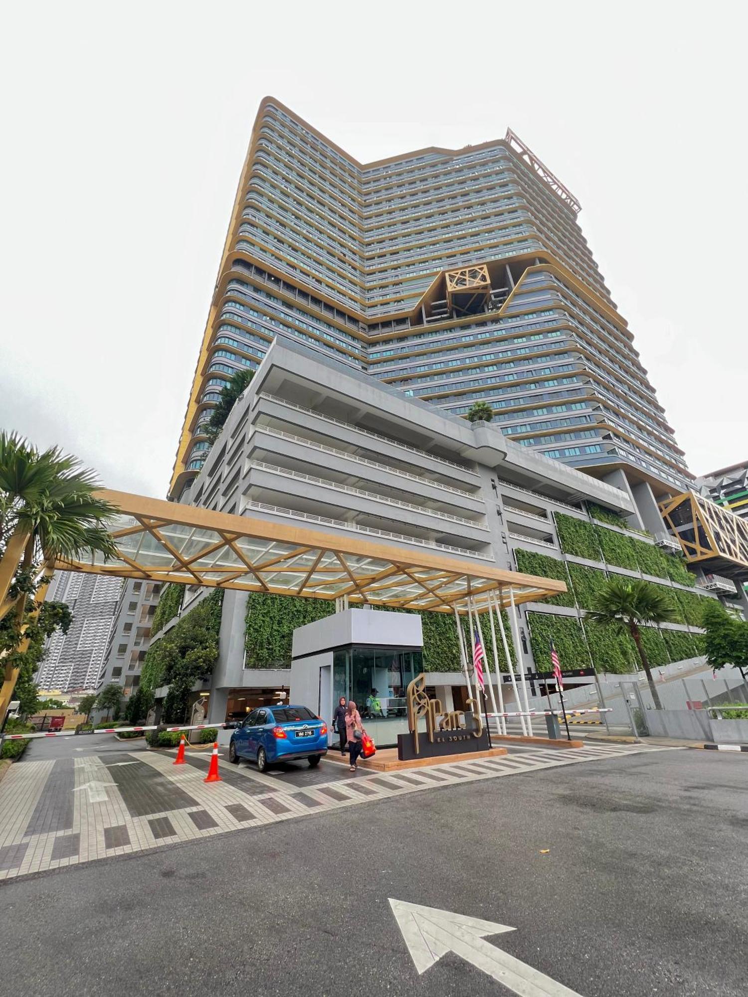 Sunway Velocity Mrt Lrt Premium Family Pangsapuri Kuala Lumpur